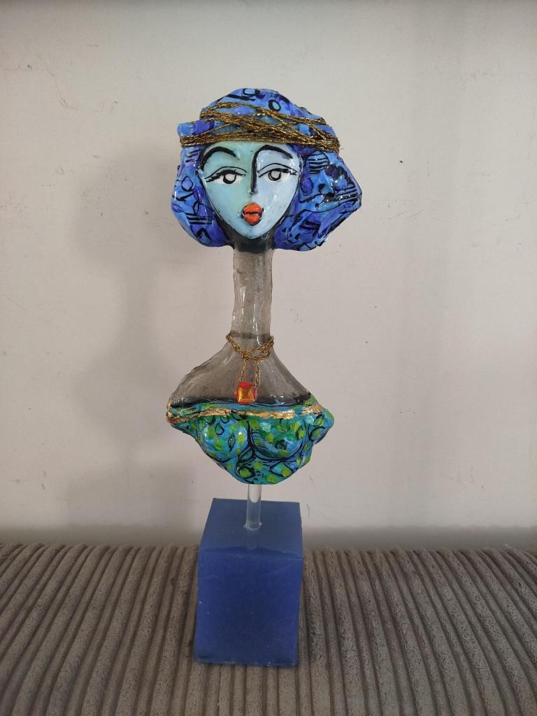 Why Choose Amin Chaouali's Artworks to Elevate Your Private Collection?